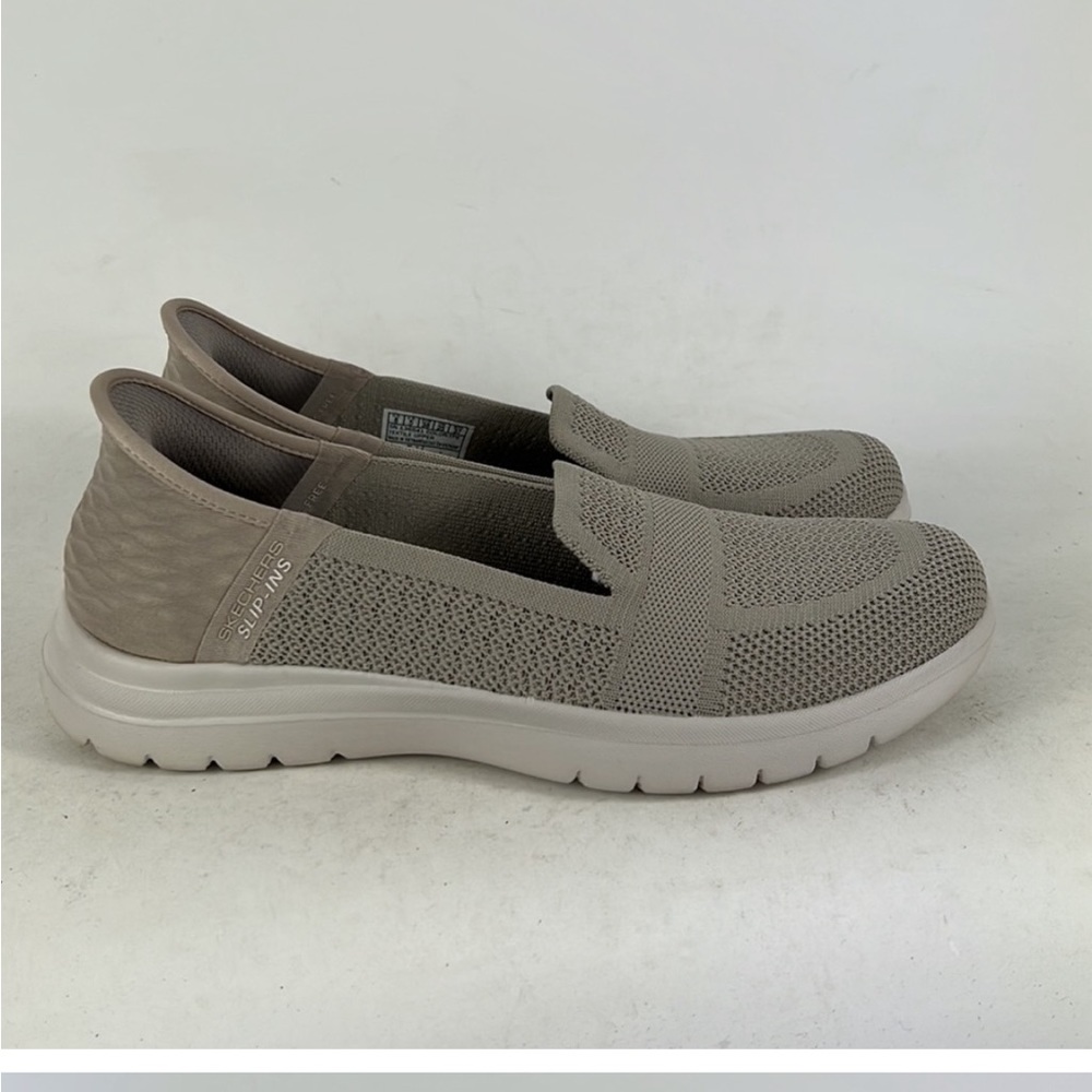 Skechers tan knit minimalist slip ins athletic shoes loafers women’s size 8